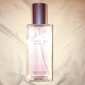 Victoria secreté bomb shell